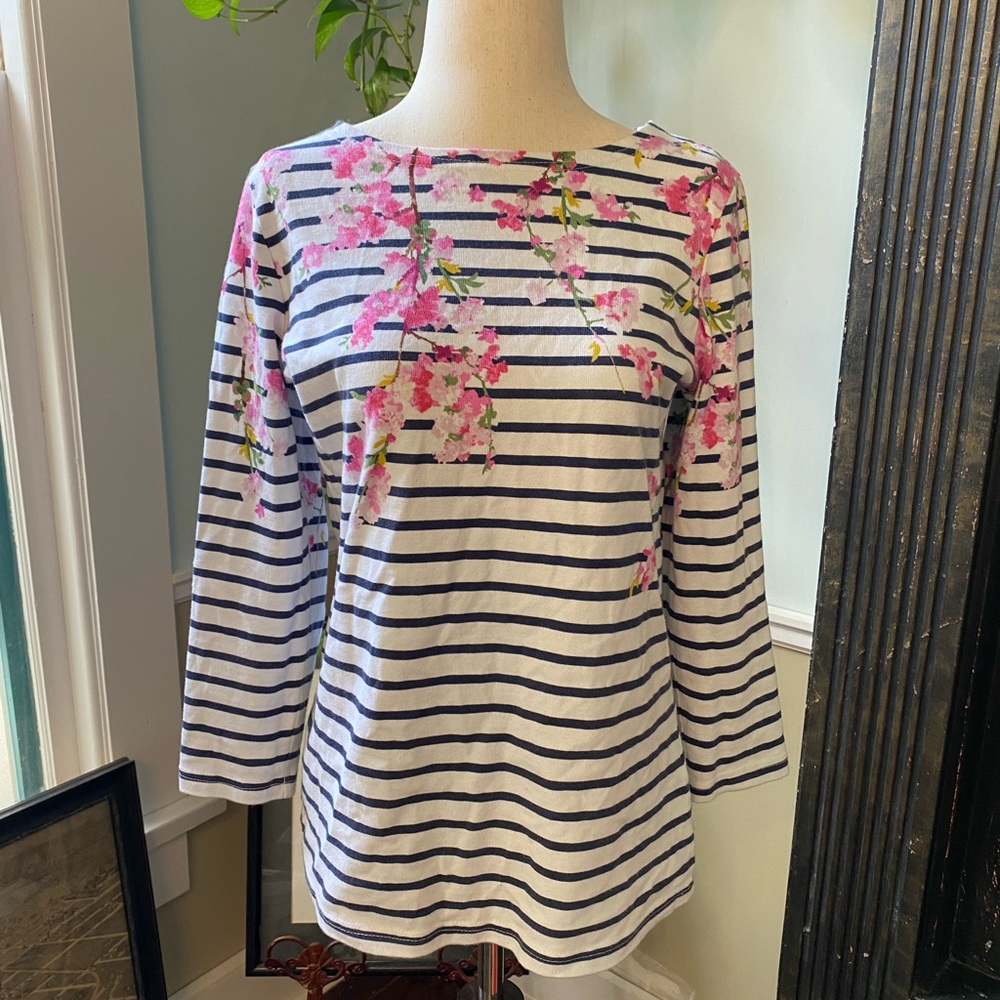 3/4 long sleeve cherry blossom high low shirt